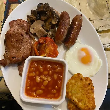 Birtley House 4* روبن هودز باي